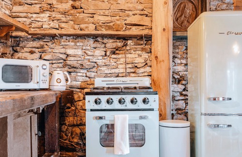 Layton Cabina | Couple's Serenity Cabin * Hot Tub *Lake