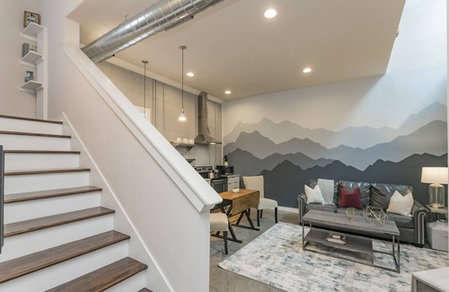 Chestnut Hill Condominio | LUXURY LOFT ROOFTOP PRIVADO MIN 2 HONK TONKS!