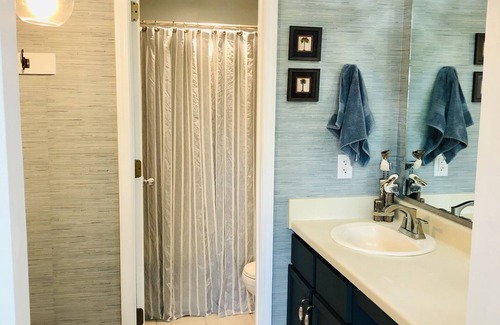 Surfside Beach Condominio | Couples Get-Away Haven @ the Beach