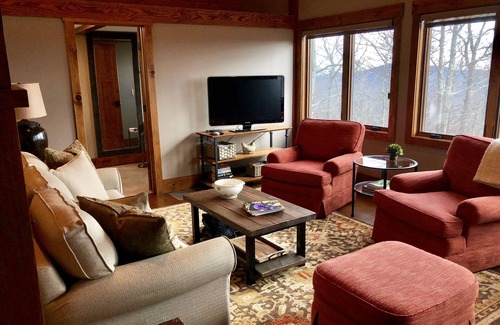 Sapphire Casa | Retiro de parejas con impresionantes vistas a la montaña!