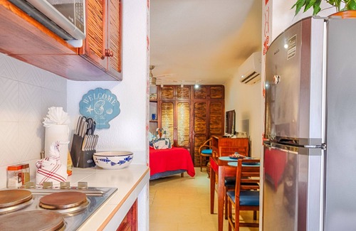 Akumal Cabina | Comfortable studio with beach access, pool, AC and WiFi!