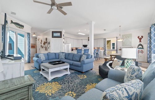 Southpointe Casa | Courageous Beach House-Beachfront-4BR-Pet Friendly-Pool