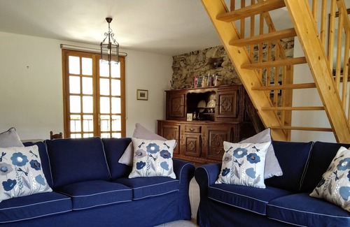 Courniou Casa | Courniou, Village House On The Greenway