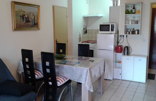 Courseulles-sur-Mer Apartamento | CURSOS A 150 METROS DEL MAR CERCA DE PUERTO Y TIENDAS
