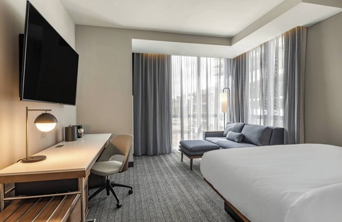 Flagler Village Hotel | Courtyard by Marriott Fort Lauderdale Downtown