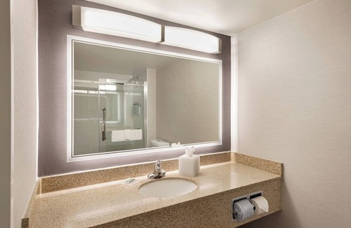 Walnut Valley Hotel | Courtyard by Marriott Baldwin Park