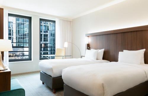 Upper Town Hotel | Courtyard by Marriott Brussels EU