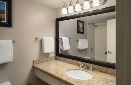 Key Largo Hotel | Courtyard by Marriott Key Largo