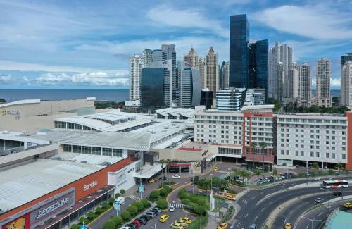 Panama City Hotel | Courtyard by Marriott Panama Multiplaza Mall