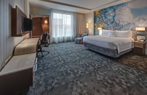 Crossroads Arts District Hotel | Courtyard by Marriott Kansas City Downtown/Convention Center
