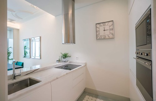 Lisbon Old Town Apartamento | Apartamento Courtyard & Elegance