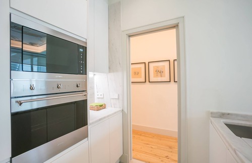 Lisbon Old Town Apartamento | Apartamento Courtyard & Elegance