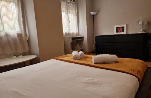 Lisbon Old Town Cabina | Cousy Estrela