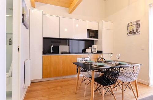 Viana do Castelo Apartamento | Coutinho's Apartment - City Centre Apt with Balcony