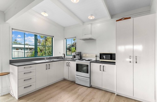 Waipu Cove Casa | Cove Family Haven - Waipu Holiday Home