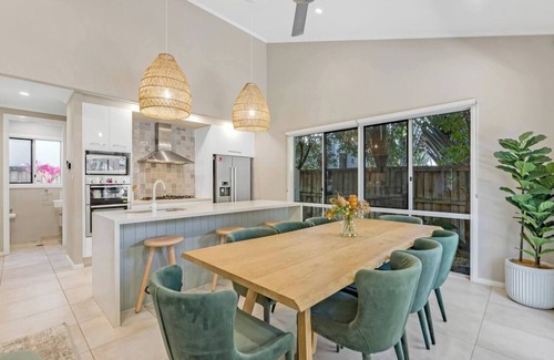 Palm Cove Villa | Cove House Coastal Convenience by the Pool