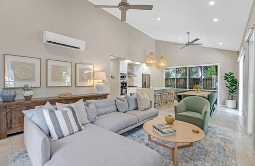 Palm Cove Villa | Cove House Coastal Convenience by the Pool