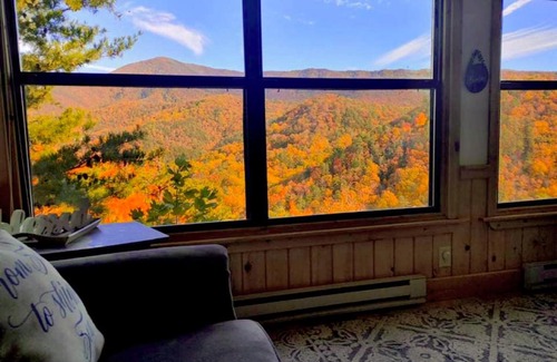 Wears Valley Casa | Cove Mountain Retreat