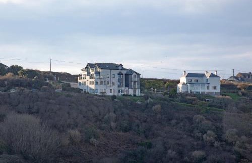 Porthcurno Apartamento | Cove View Apartment