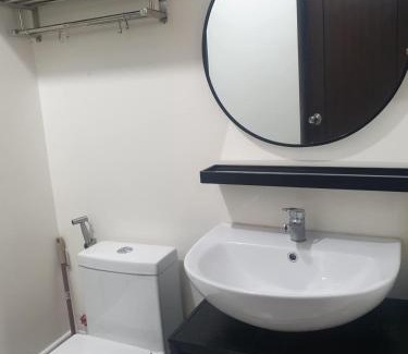 Santa Mesa Apartamento | Covent Garden Condominium