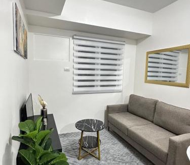Santa Mesa Casa | Covent Garden Condominium
