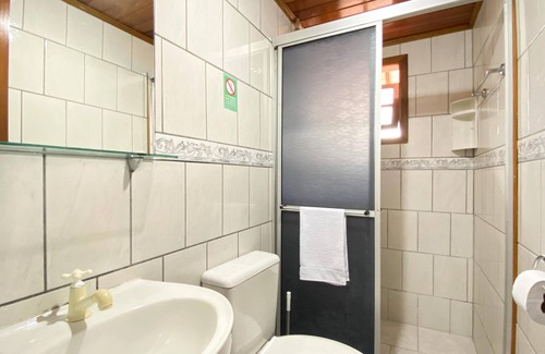 Ze Amandio Apartamento | Cover - Resident. Green Seas