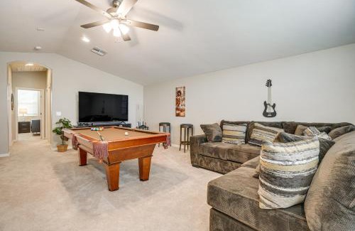 Surprise Casa | Covered Patio and Community Pool Home in Surprise