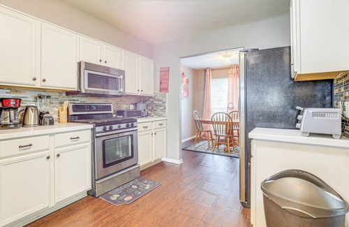 Barker Casa | Covered Patio & Yard: Family Home in Katy