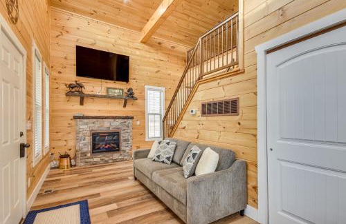 Richland Casa | Covered Porch and Fire Pit Cabin in Richland