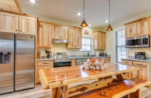 Richland Casa | Covered Porch and Fire Pit Cabin in Richland