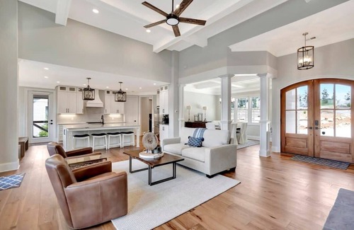 Six Mile Casa | Coveside Lane Getaway