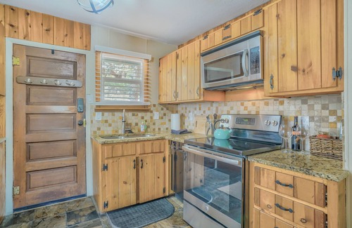 Cascade-Chipita Park Casa | Cowboy Cabin