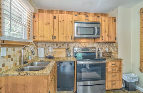 Cascade-Chipita Park Casa | Cowboy Cabin