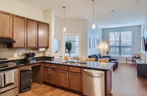 The Gulch Apartamento | Cowboy Take Me to Broadway - 2bed/2bath