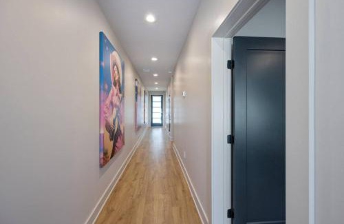 Radnor Casa | Cowgirl Up 4BD 4.5BTH Rooftop Views