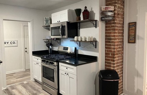 Fort Worth Casa | Cowtown Cottage - Stockyards