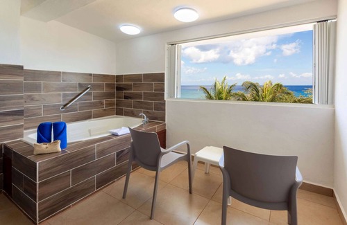 Colonos Cuzamil Complejo | Cozumel Hotel & Resort, Trademark Collection by Wyndham