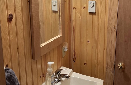 Nisbet Cabina | Cozy 1 bed / 1 bath retreat with tremendous views, minutes from Williamsport!