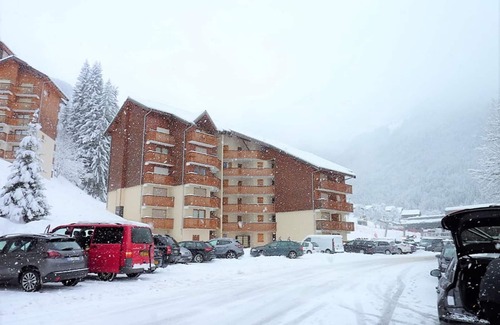 Saint-Jean-dʼAulps Apartamento | Apartamento de 2 piezas al pie de pistas con terraza y cerca de servicios