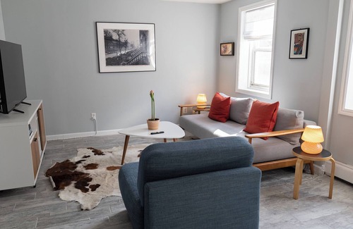 Harsimus Cove Apartamento | Cozy 1-bedroom apartment in brilliant Jersey City with WiFi, AC