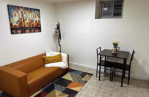 North Bergen Apartamento | Cozy 1-bedroom apartment in gorgeous North Bergen with AC