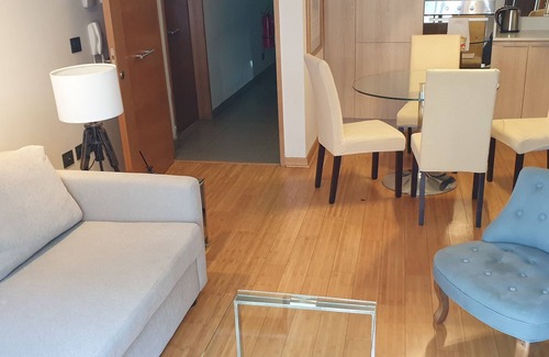 El Golf Apartamento | Cozy 1-bedroom apartment in beautiful Las Condes with WiFi