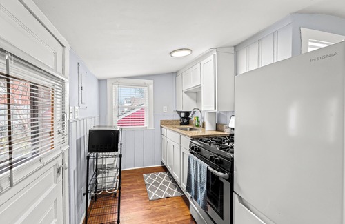Ferndale Apartamento | Cozy 1-bedroom apartment with WiFi, AC in charming Hazel Park