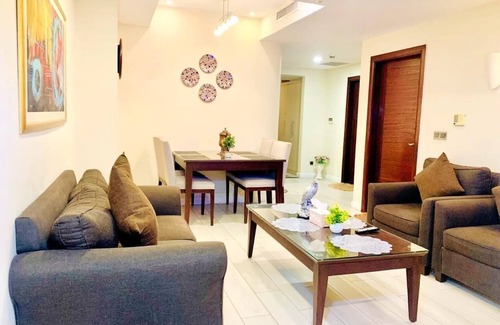 G-8 Sector Apartamento | Cozy 1-bedroom apartment with living room and a beautiful view of Islamabad