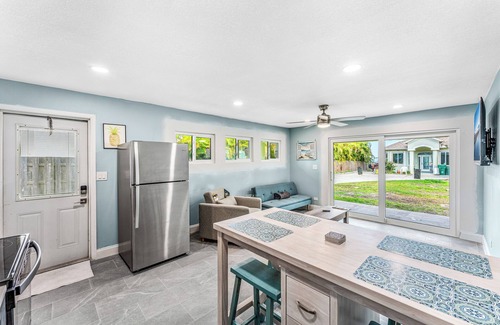 Tropic Apartamento | Cozy 1-bedroom apartment in Melbourne on the Indian River. Newly Renovated