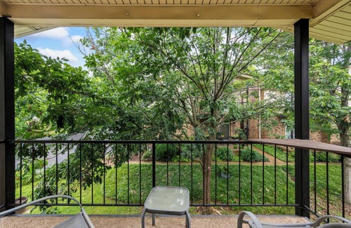 Green Hills Apartamento | Cozy 1-bedroom apartment in a great location-Greenhill