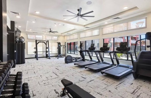 Glendale Apartamento | Cozy 1-bedroom apartment with WiFi, fitness room in enjoyable Glendale