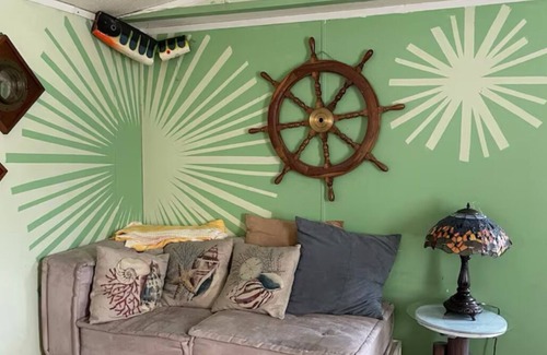 Buxton Apartamento | Cozy 1-bedroom apartment in tranquil Buxton, across from sound,with WiFi, AC