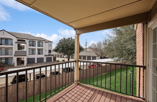 Plano Apartamento | Cozy 1-bedroom apartment in enchanting Plano with WiFi, fitness room