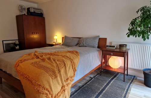 Cazenove Apartamento | Cozy 1 Bedroom Apartment with a patio for BBQs